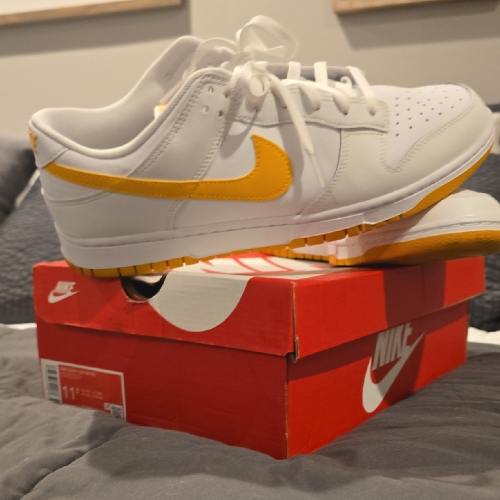 Nike White and Yellow Sneakers